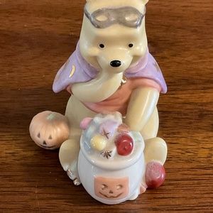 Lenox Disney Winnie the Pooh Halloween Statue
